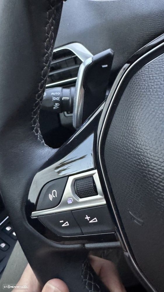 Peugeot 3008 1.2 PureTech Allure Pack EAT8 - 25