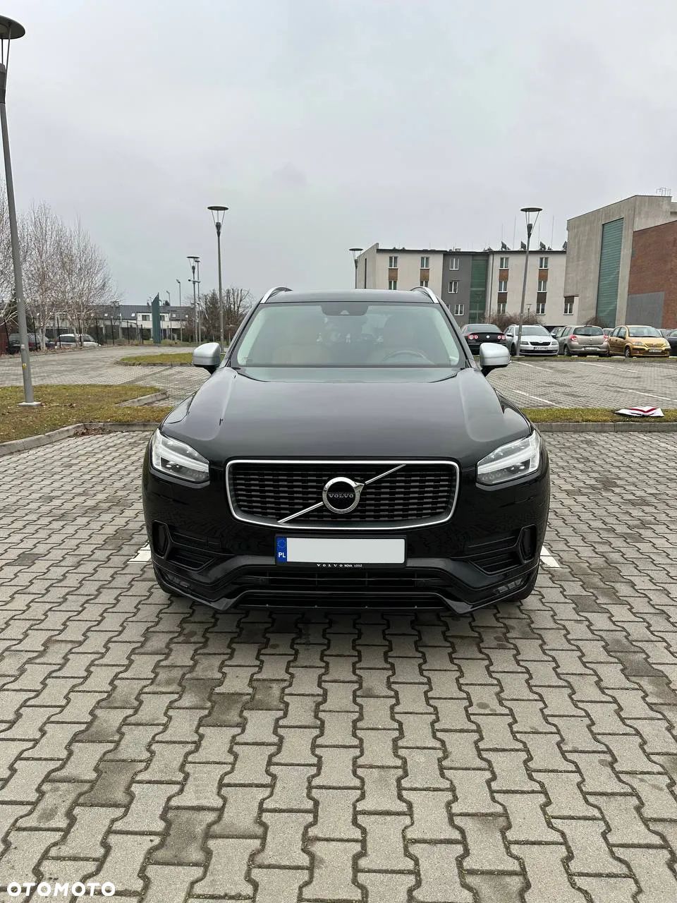 Volvo XC 90 - 1