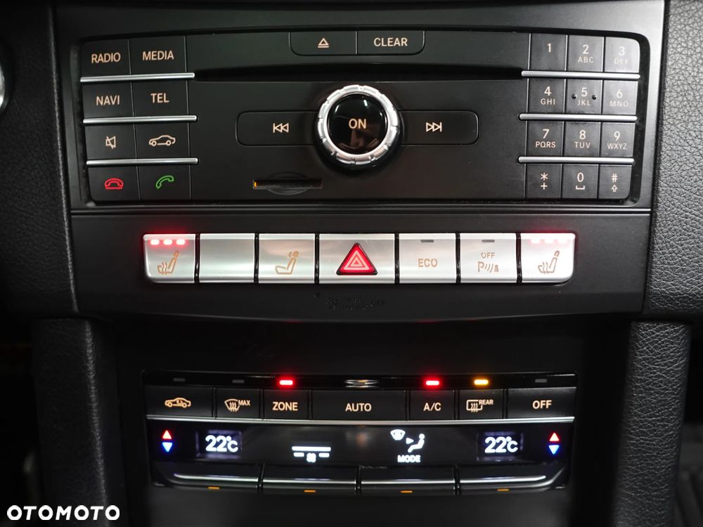 Mercedes-Benz Klasa E ver-220-t-bluetec-blueefficiency-edition-9g--tronic - 34