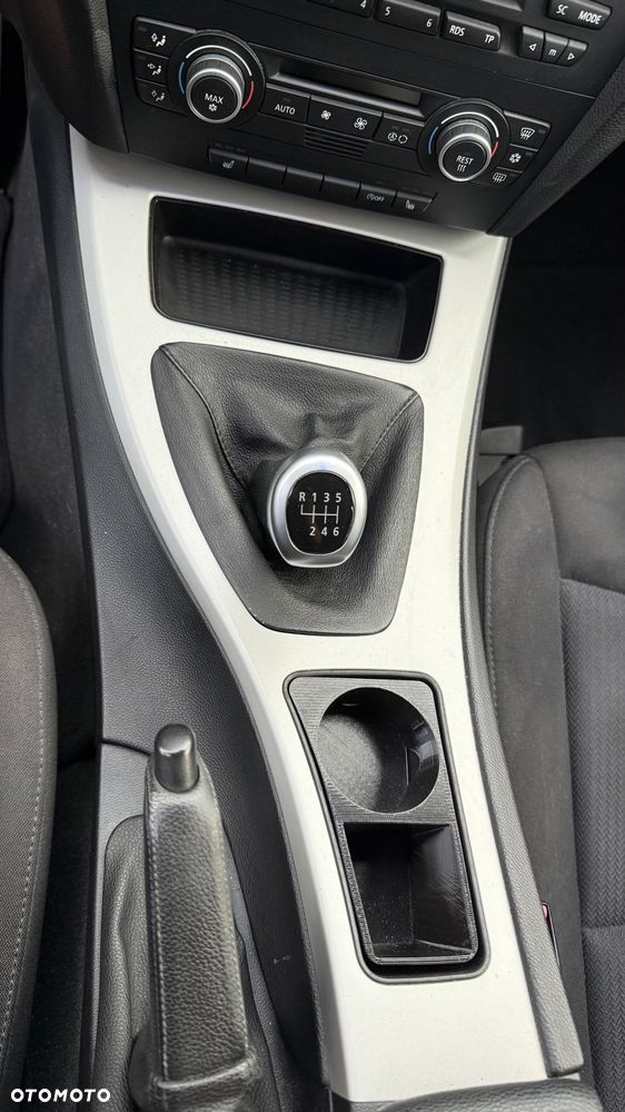 BMW Seria 3 318i - 19