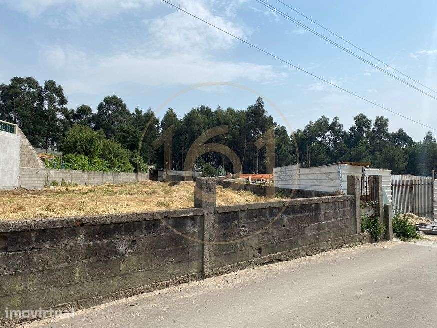 Terreno de 998m2 c/ projecto licenciado p/ Moradia 500m2 - Grande imagem: 3/19
