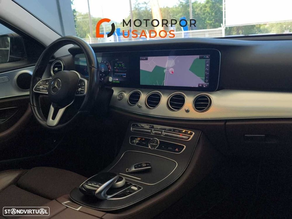 Mercedes-Benz E 300 e Exclusive Line — fotografia 13