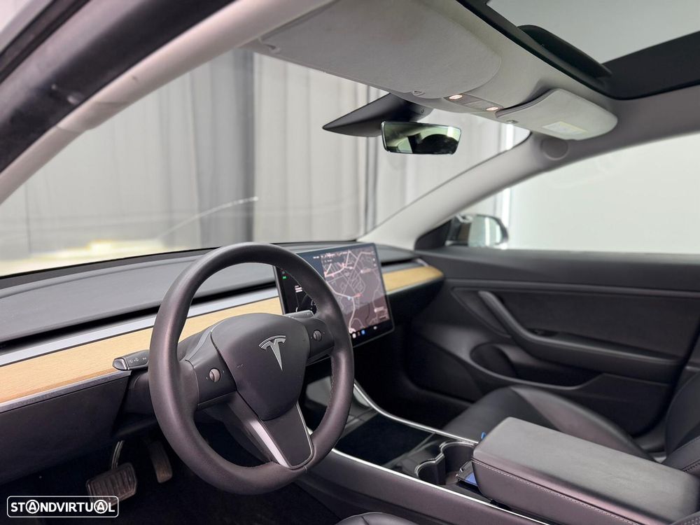 Tesla Model 3 Standard RWD Plus - 20