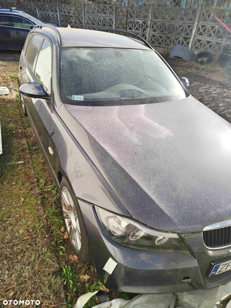 BMW Seria 3 320i - 2