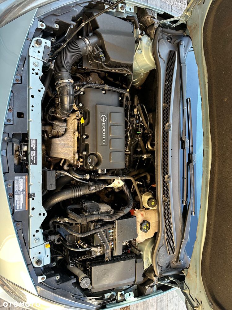 Opel Astra 1.4 T Cosmo - 27