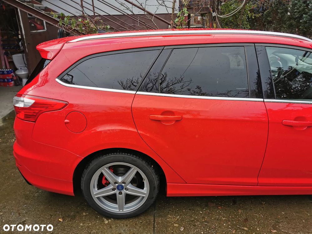 Ford Focus SW 1.0 EcoBoost S&S Titanium - 5