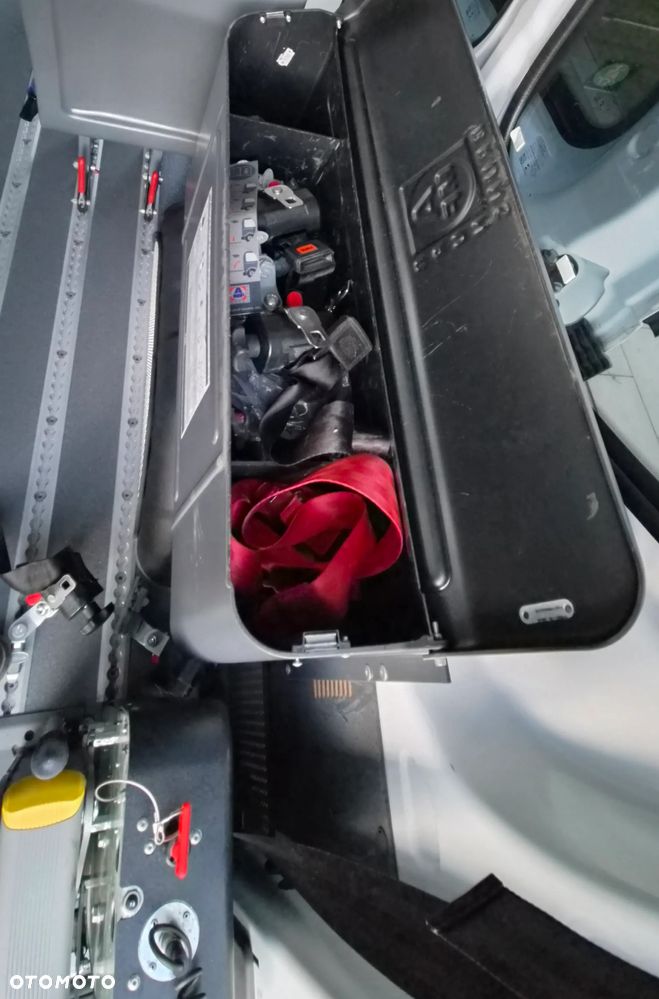 Ford Transit Kombi L3H2 Trend - 17