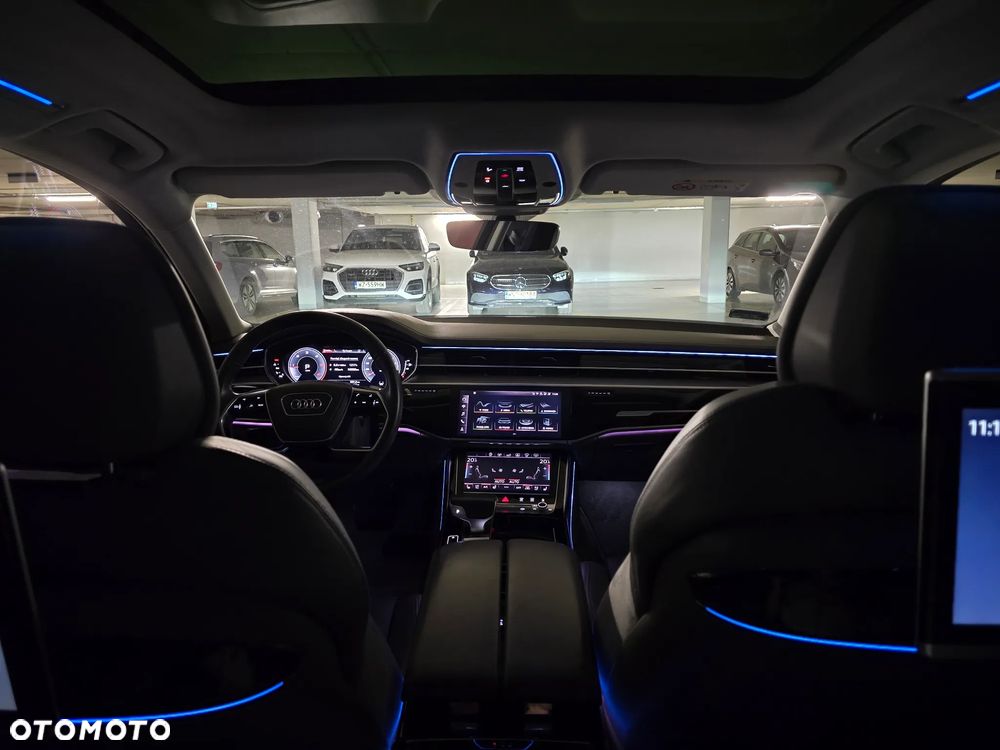 Audi A8 - 7