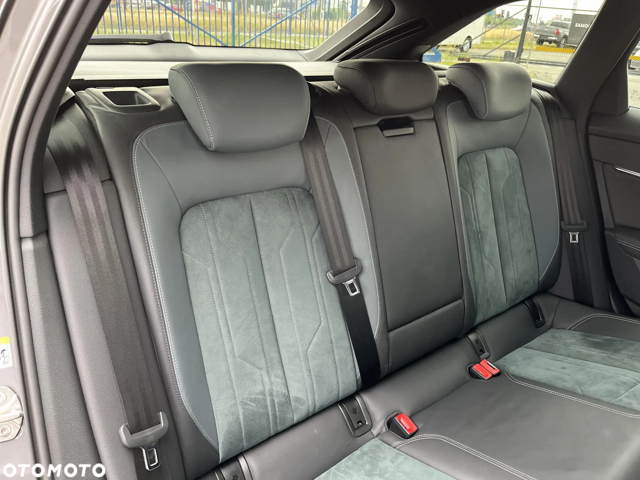 Audi A6 Allroad - 16
