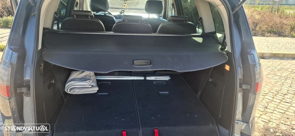 Ford S-Max 2.0 TDCi Titanium 7L - 13