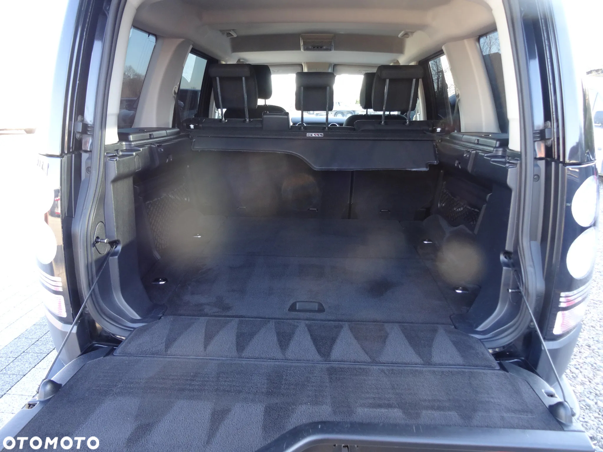 Land Rover Discovery IV 3.0 TD V6 E - 17