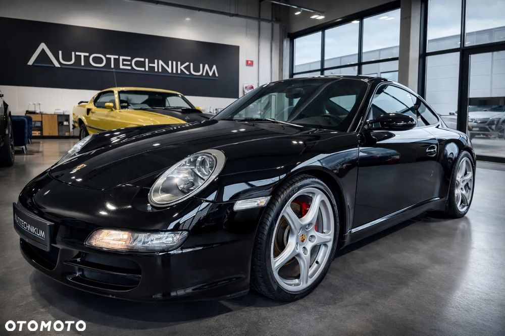 Porsche 911 Carrera S - 2