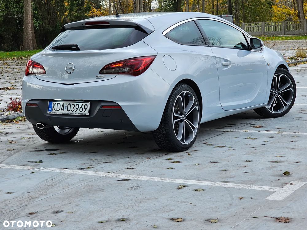 Opel Astra 1.4 Turbo - 2