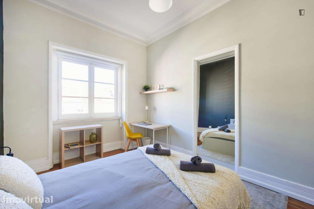 Quarto - localizado em Marquês de Pombal Lisbon - Grande imagem: 5/54