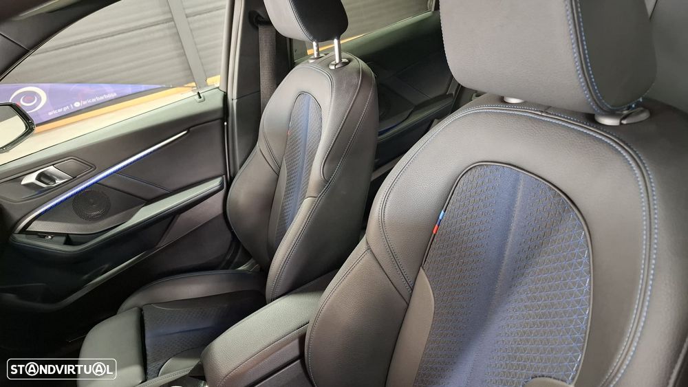 BMW 116 d Pack Desportivo M Auto - 11