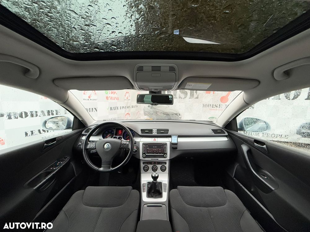 Volkswagen Passat Variant 2.0 TDI BlueMotion Technology DPF Highline - 9