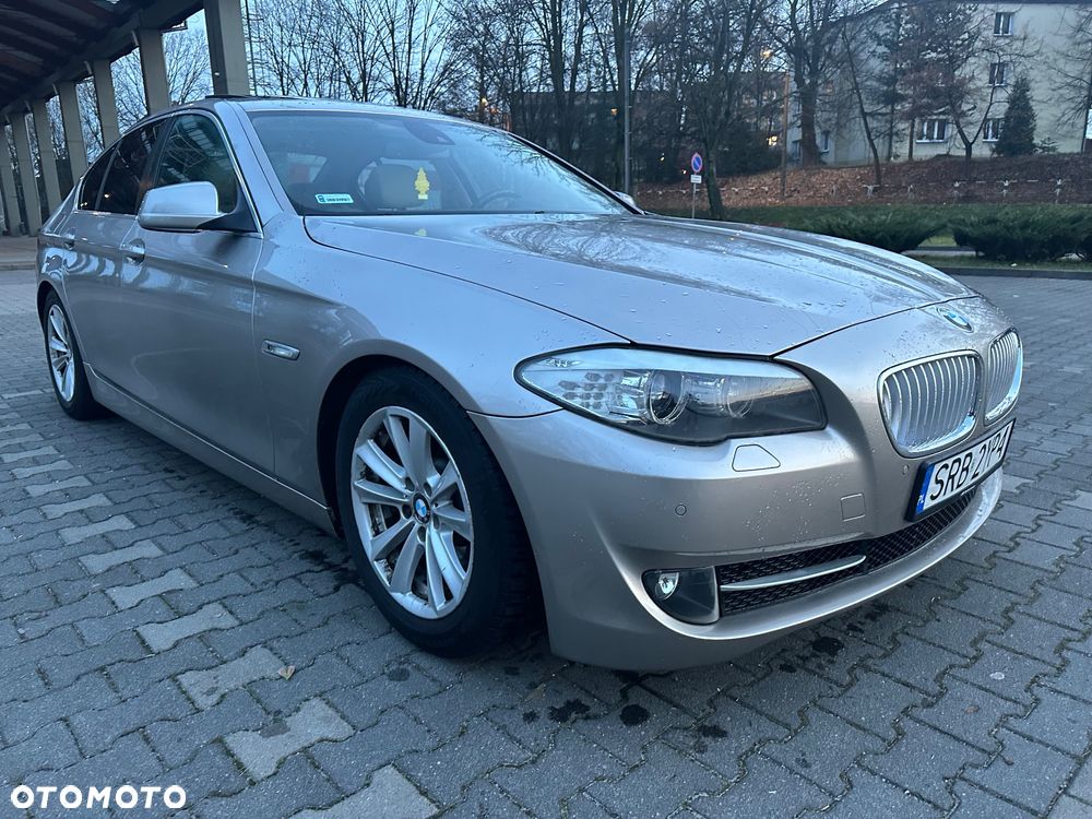 BMW Seria 5 528i Sport-Aut - 7