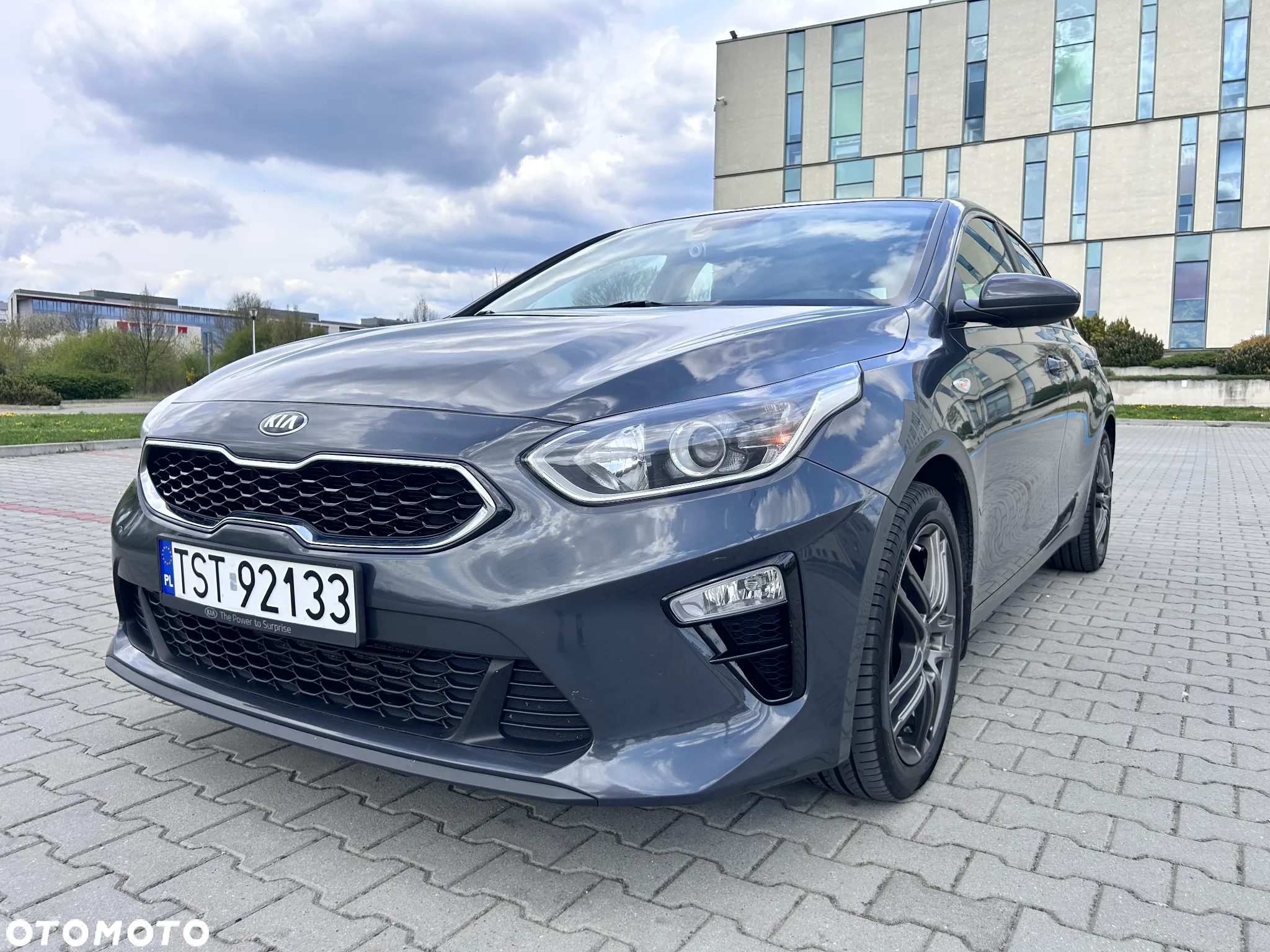 Kia Ceed 1.6 CRDi SCR L Business Line - 12