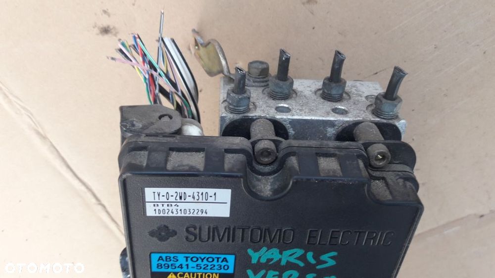 Toyota Yaris  1 I  pompa sterownik ABS 89541-52230  44510-0D011 0273004636 - 3