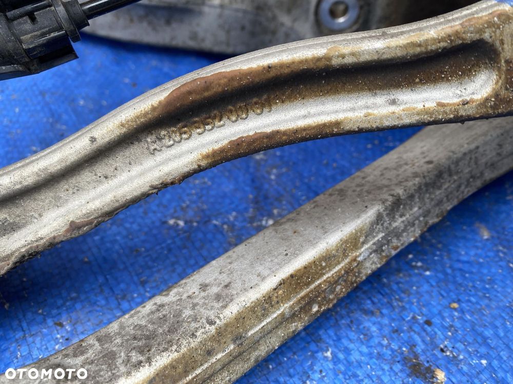 MERCEDES E W213 63AMG ZWROTNICA LEWY TYŁ KOMPLETNE WAHACZ PIASTA - 8