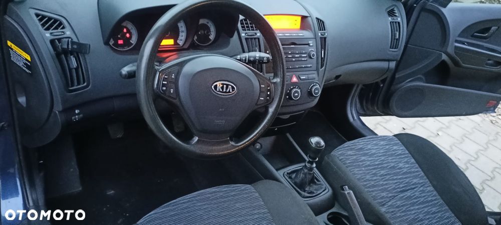 Kia Ceed 1.4 Comfort - 20
