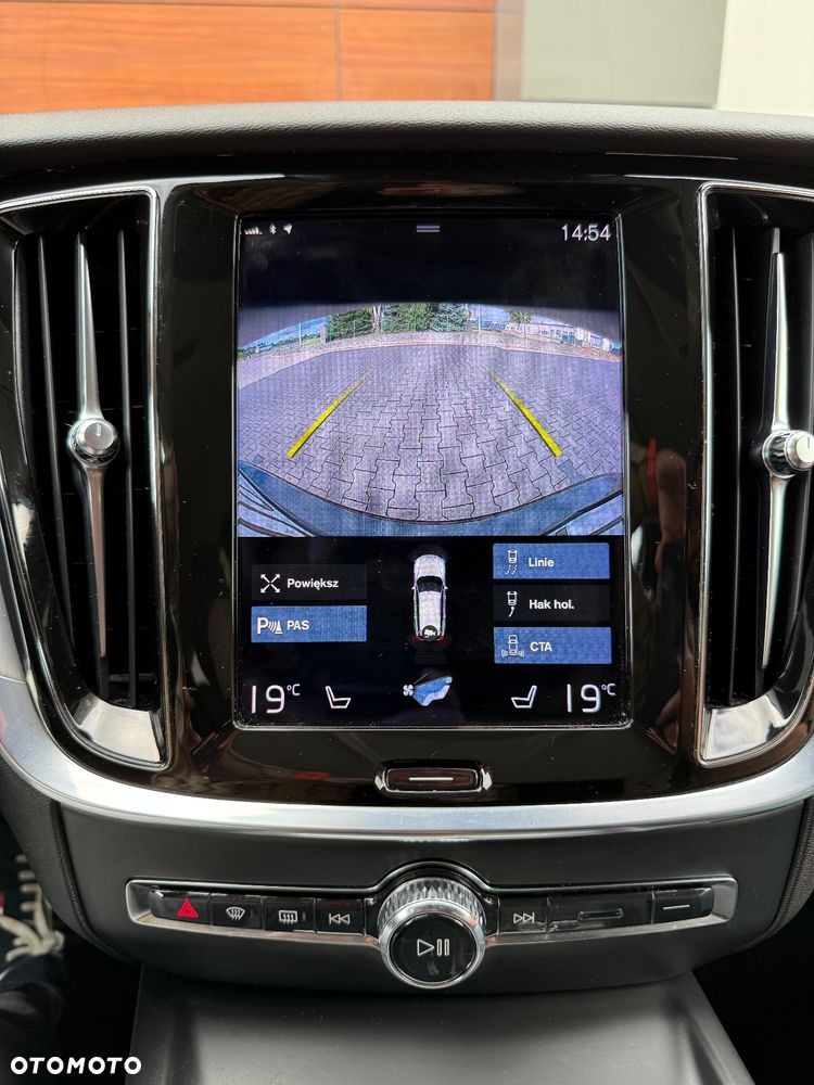 Volvo V60 B3 B DKG Momentum Pro - 29
