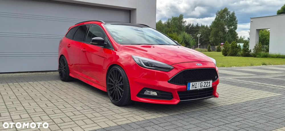 Ford Focus 2.0 EcoBoost ST mit Leder-Exclusiv-Paket - 3