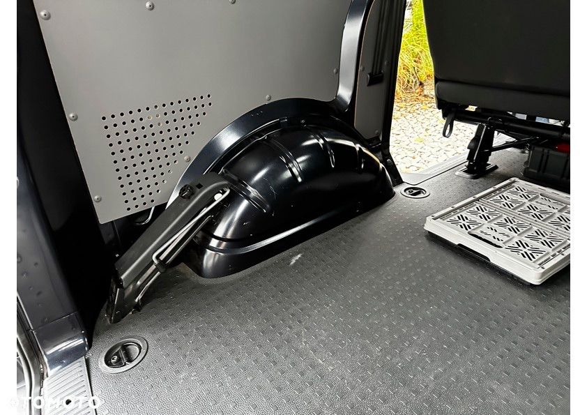 Volkswagen Transporter Kombi T6.1 TDI L1H1 DSG - 11