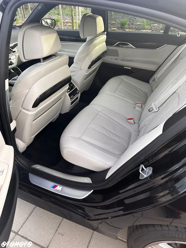 BMW Seria 7 750d xDrive - 9