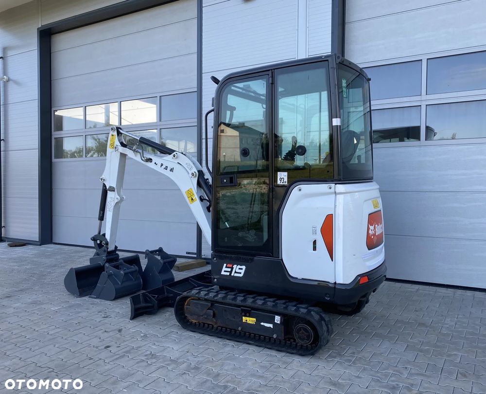Bobcat E19 Minikoparka - 3