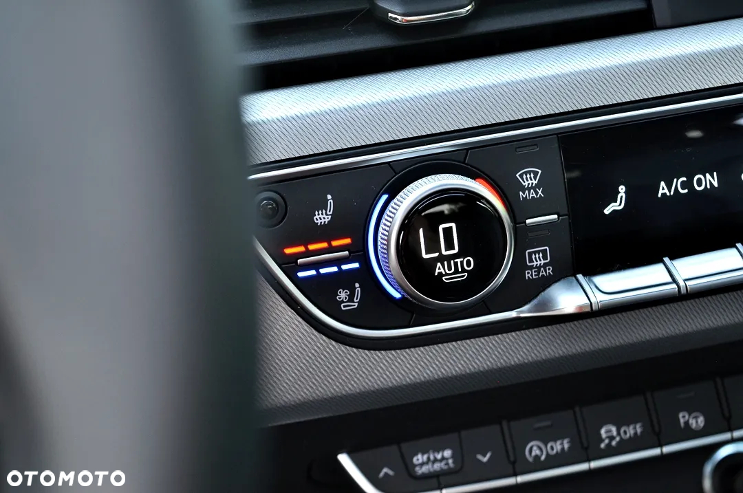 Audi A4 Avant 40 TDI quattro S tronic - 28
