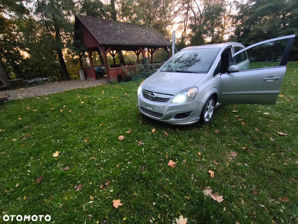 Opel Zafira - 28