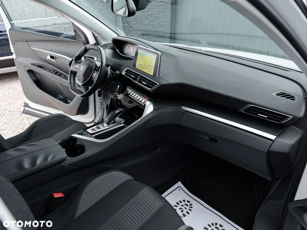 Peugeot 3008 1.6 BlueHDi Active S&S EAT6 - 16