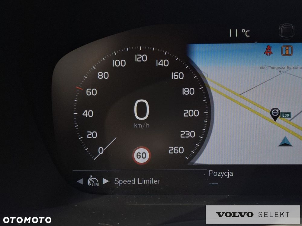 Volvo V60 Cross Country - 19