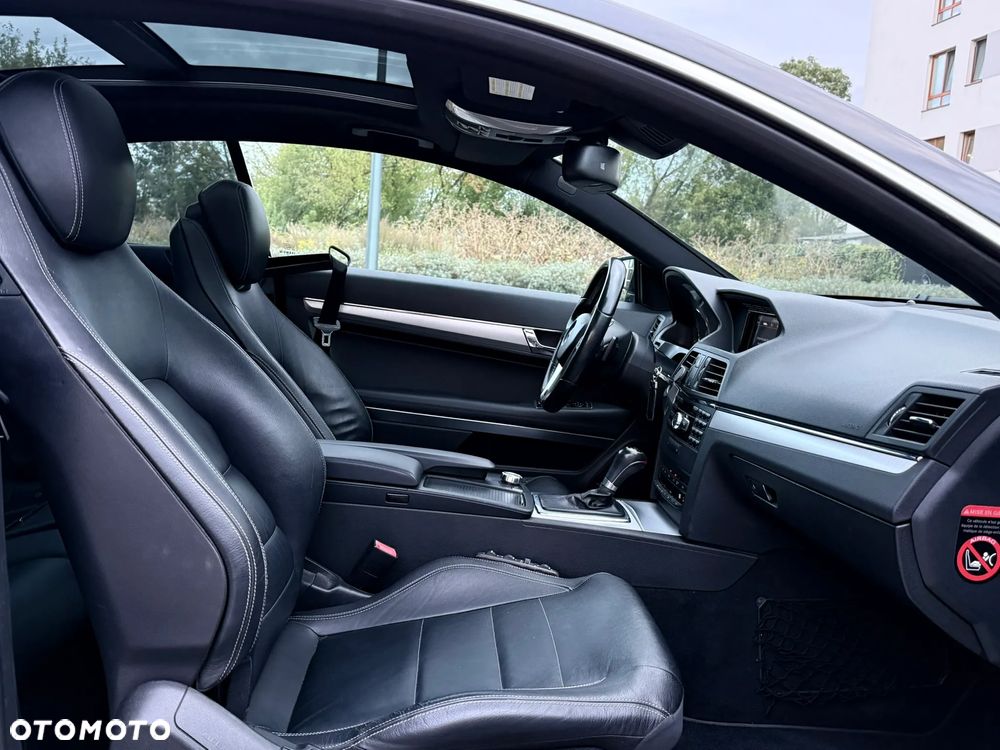 Mercedes-Benz Klasa E 350 CDI BlueEff - 19