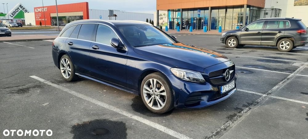 Mercedes-Benz Klasa C 220 d 4Matic T 9G-TRONIC AMG Line - 1