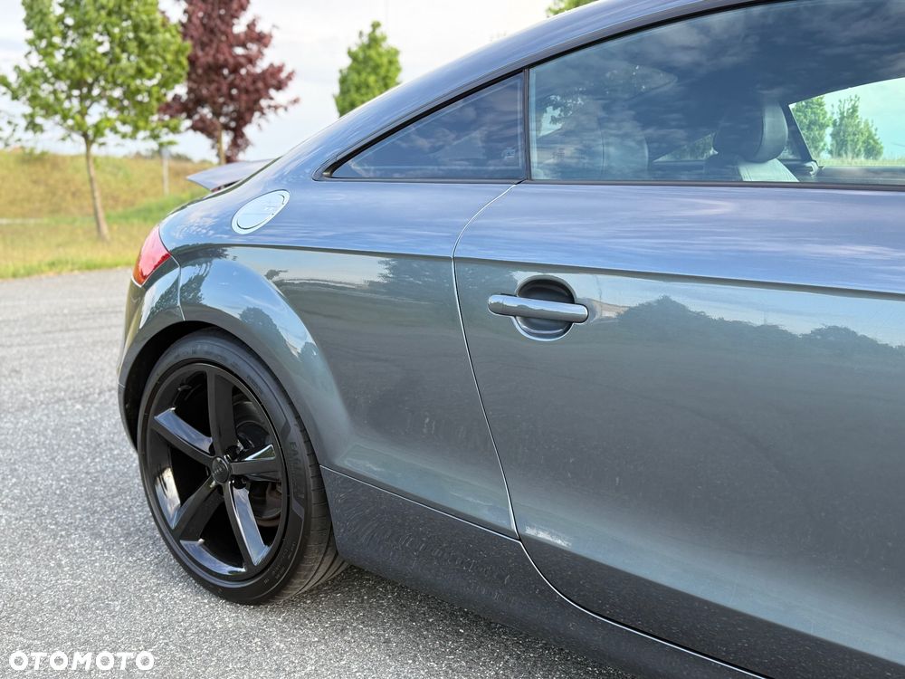 Audi TT Coupé - 8