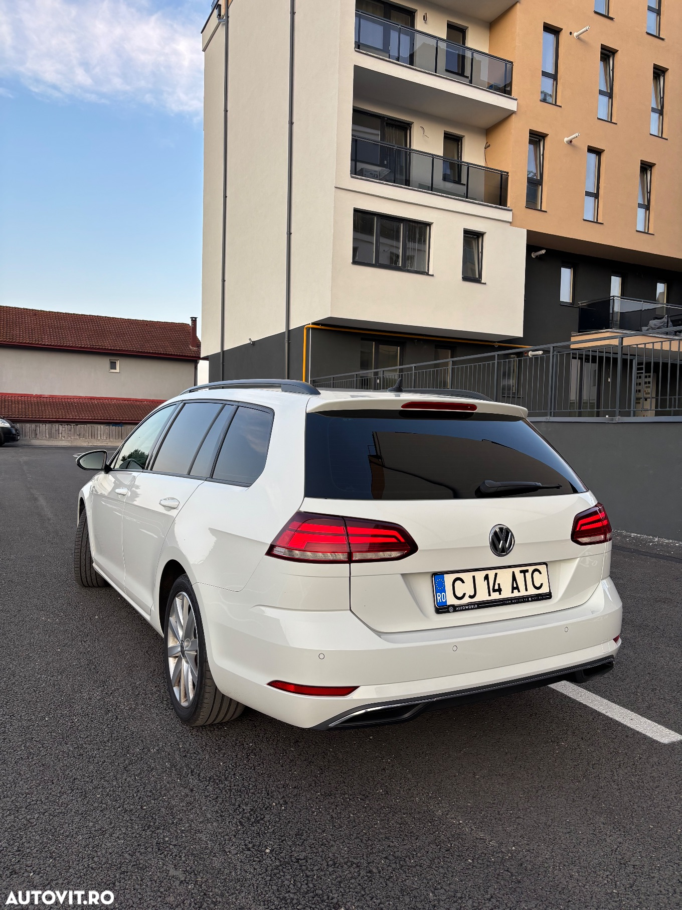 Volkswagen Golf 2.0 TDI DSG Highline - 11