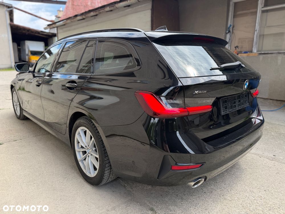 BMW Seria 3 320d xDrive - 1