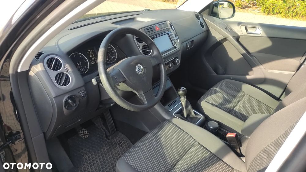 Volkswagen Tiguan - 9