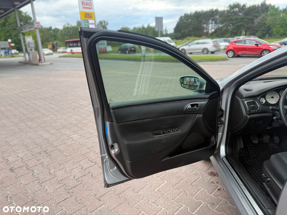 Peugeot 607 2.2 HDI - 12