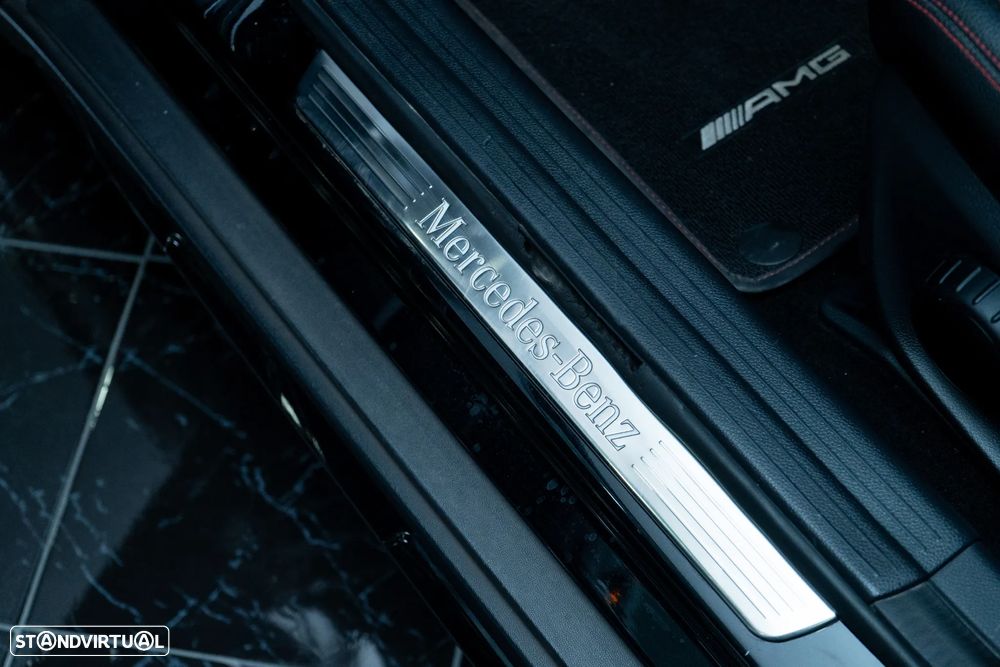 Mercedes-Benz GLA 180 7G-DCT AMG Line - 12