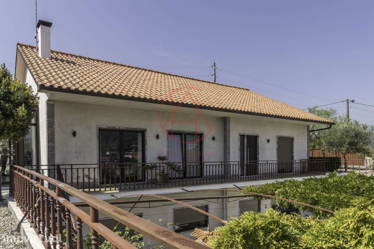 Quinta com moradia T4+2 inserida em lote com 8.160 m2 em Chancelaria ? - Grande imagem: 3/46