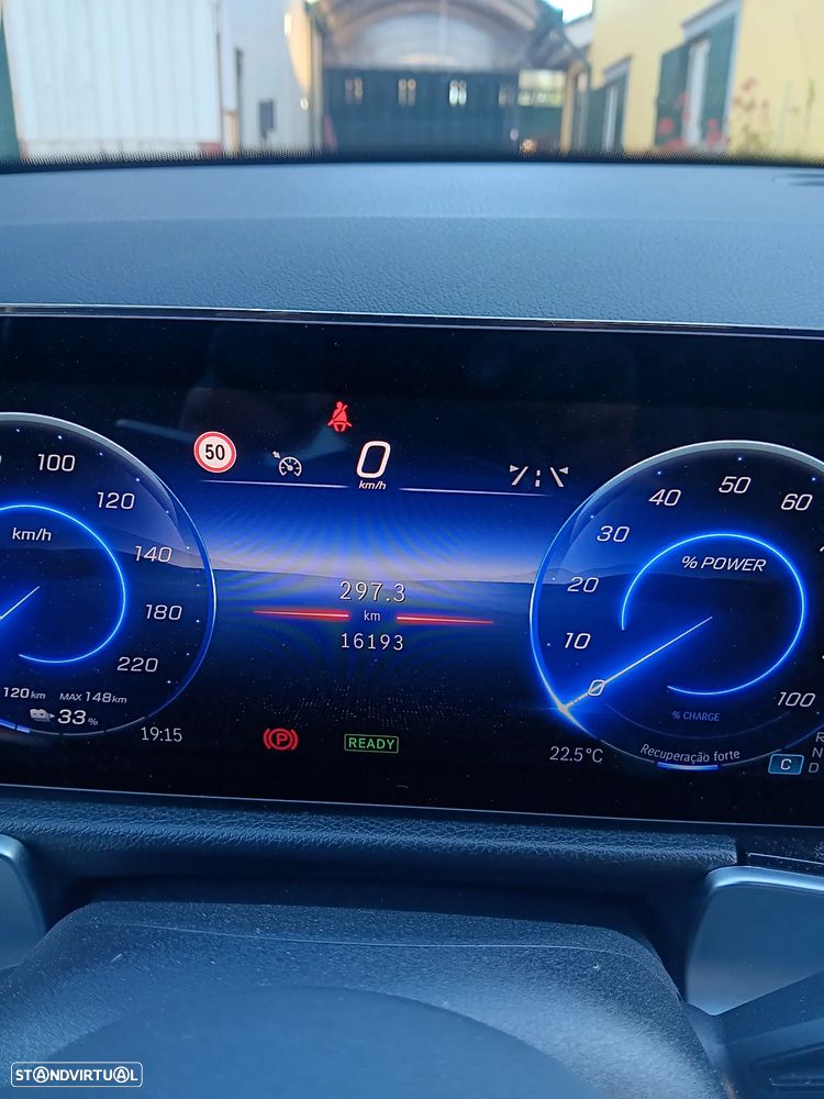 Mercedes-Benz EQB 300 4Matic - 8