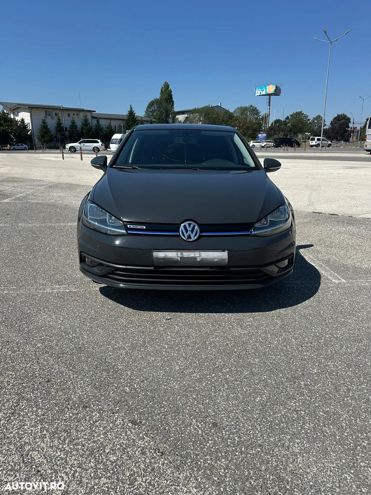 Volkswagen Golf - 5