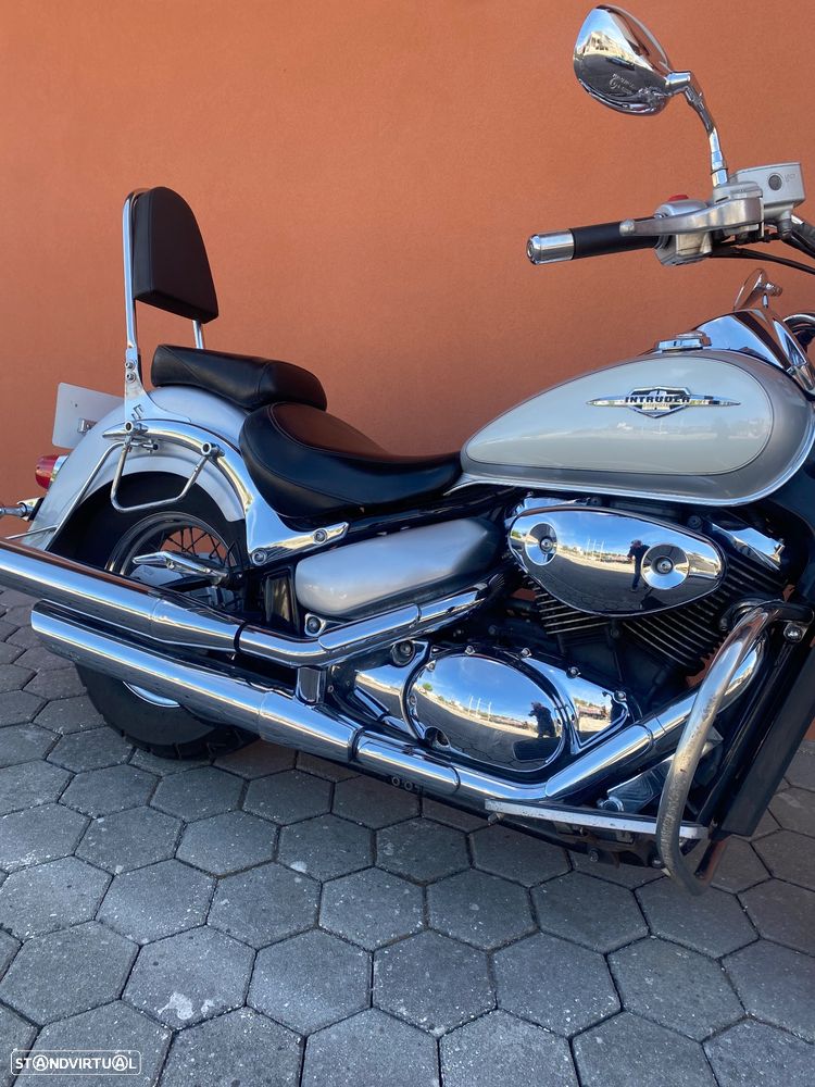 Suzuki Intruder VL 800 - 4