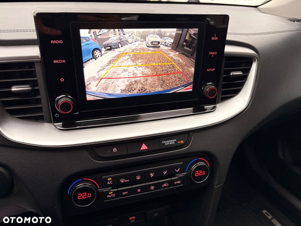 Kia Ceed 1.5 T-GDI Business Line Plus - 22