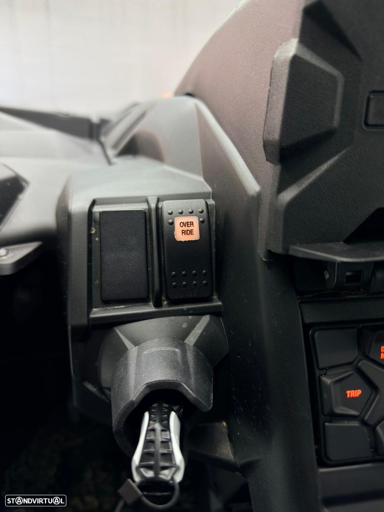 Can-Am Maverick X3 DS RR 1000 Turbo - 17
