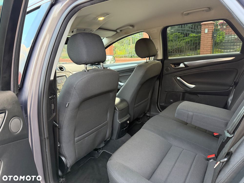 Ford Mondeo 2.0 TDCi Titanium - 19