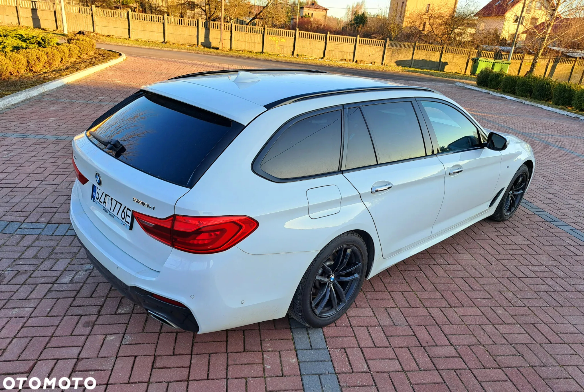 BMW Seria 5 520d xDrive - 10